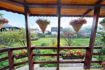 Vilă - 8 camere de vanzare BRAN - Brasov anunturi imobiliare Brasov