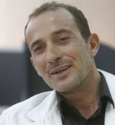 Mazăre vrea să îngusteze trotuarele