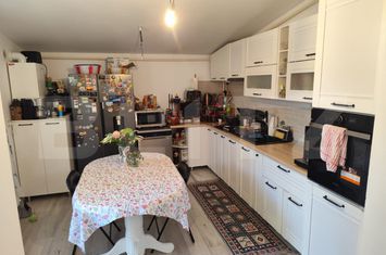 Apartament 3 camere de vanzare VALEA ADANCA - Iasi anunturi imobiliare Iasi
