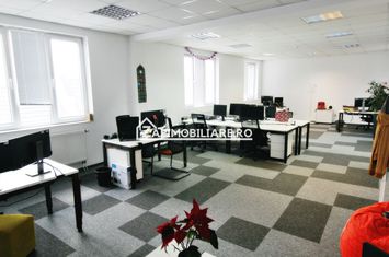 Spatii birouri - Zona Centrala - cuprinse intre 97 mp si 446 mp anunturi imobiliare Mures