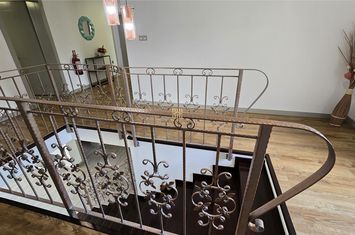 Vilă - 9 camere de vanzare EXTERIOR EST - Suceava anunturi imobiliare Suceava