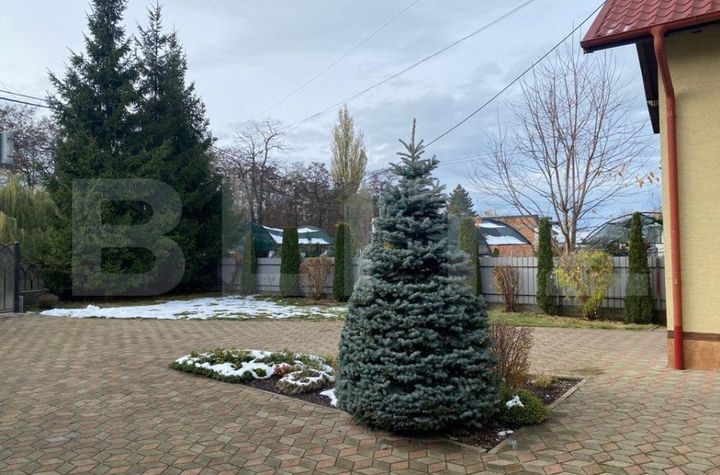 Casă - 4 camere de vanzare RADAUTI - Suceava anunturi imobiliare Suceava