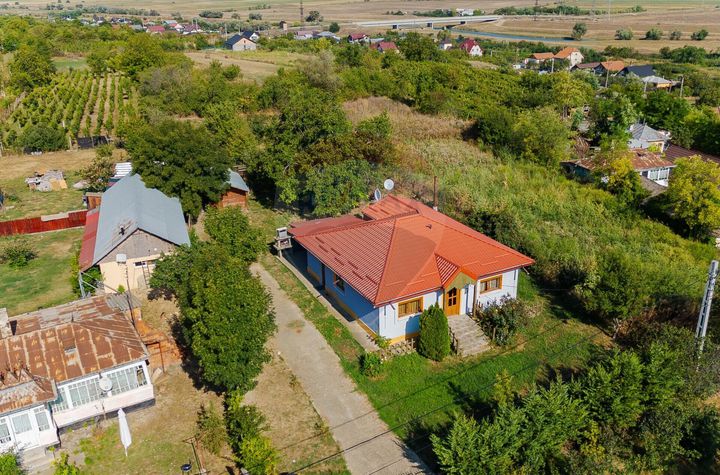 Casă cu 4 camere de vânzare - Chiperești, Iași anunturi imobiliare Iasi