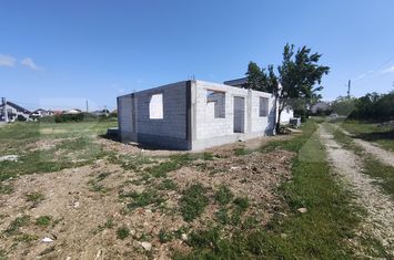 Casă - 3 camere de vanzare LES - Bihor anunturi imobiliare Bihor