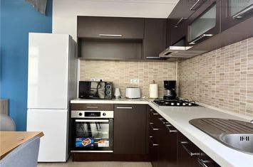 [2,Inf]Apartament 3 camere de inchiriat CENTRAL - Brasov anunturi imobiliare Brasov