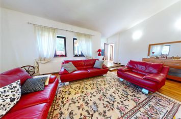 Casă - 7 camere de vanzare EXTERIOR EST - Brasov anunturi imobiliare Brasov