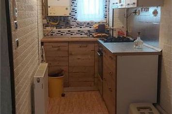 Apartament 2 camere de vanzare TRACTORUL - Brasov anunturi imobiliare Brasov