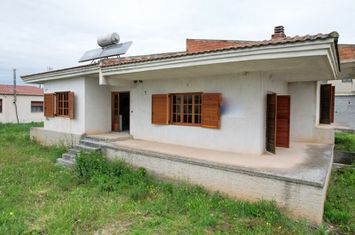 Casă independentă 150 mp în Ampelakia, teren 805 mp anunturi imobiliare Grecia