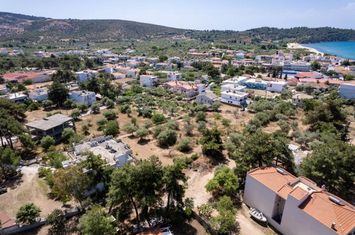 Teren agricol 2285 mp în Theologos, 213 metri de mare anunturi imobiliare Grecia