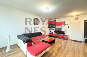 De inchiriat apartament cu 2 camere in zona Tractorul anunturi imobiliare Brasov