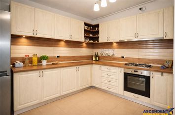 Apartament 2 camere de vanzare TRACTORUL - Brasov anunturi imobiliare Brasov