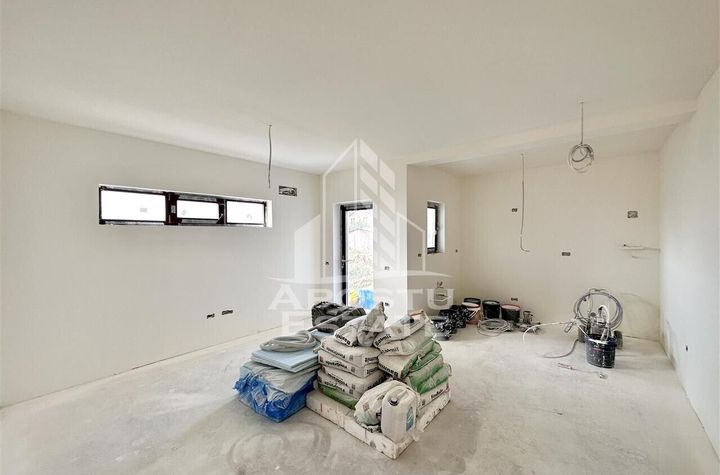 Jumatate de duplex cu 3 camere Sanandrei anunturi imobiliare Timis