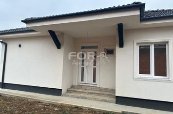 Casa moderna 4 camere, 500mp teren, de vanzare in Santandrei Bihor anunturi imobiliare Bihor