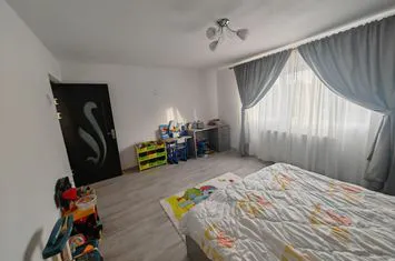 Casă - 8 camere de vanzare I. L. CARAGIALE - Dambovita anunturi imobiliare Dambovita