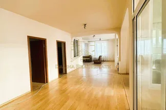 Vilă 15 cam de vânzare Bucuresti - Vidra