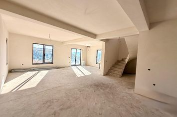 Vilă - 4 camere de vanzare CLUJ-NAPOCA - Cluj anunturi imobiliare Cluj