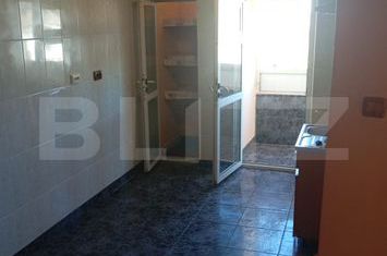 Apartament 3 camere de vanzare MICRO 4 - Dambovita anunturi imobiliare Dambovita