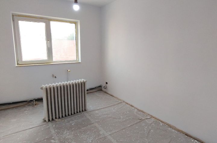 Apartament 3 camere de vanzare FAGARAS - Brasov anunturi imobiliare Brasov