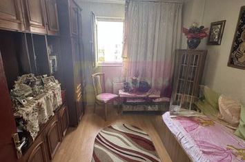Vanzare apartament 4 camere- zona Auchan Vitan anunturi imobiliare Bucuresti