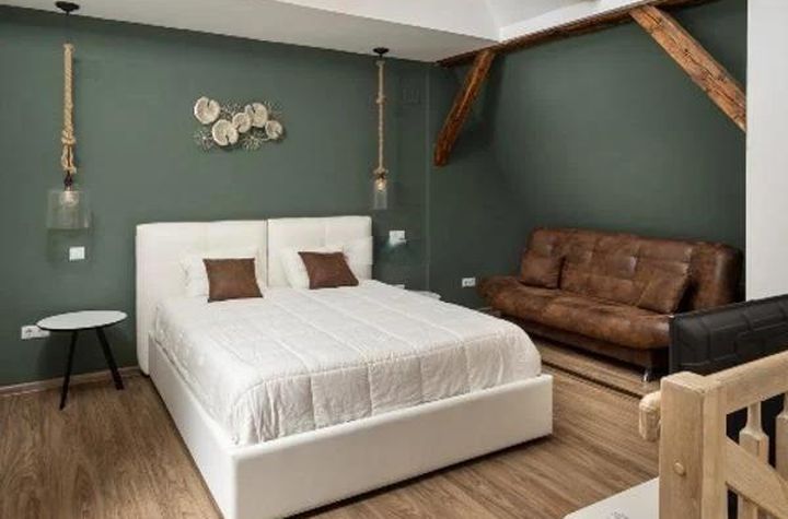Casă - 2 camere de vanzare CENTRUL ISTORIC - Brasov anunturi imobiliare Brasov