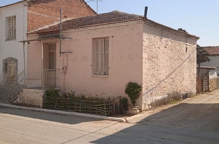 Casă 138 mp pe teren 179 mp în Terpni anunturi imobiliare Grecia