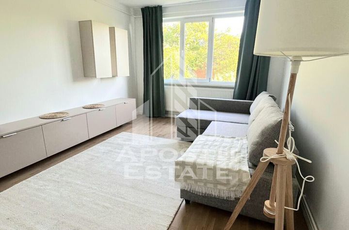 Apartament cu 3 camere, renovat, decomandat, zona Lipovei anunturi imobiliare Timis