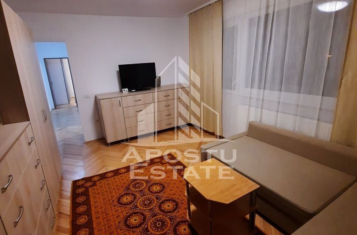 Apartament proaspat igienizat 3 camere,  Circumvalatiunii/ Iulius Town anunturi imobiliare Timis