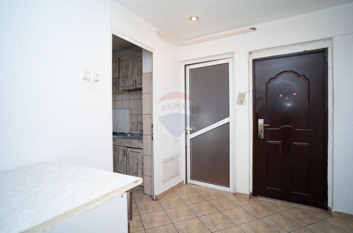 Apartament decomandat 3 camere de vânzare anunturi imobiliare Iasi