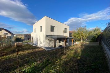 Vilă - 5 camere de vanzare DEZMIR - Cluj anunturi imobiliare Cluj