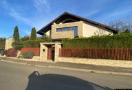 800.000 €, Casă