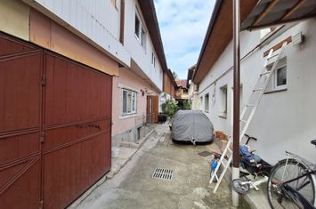 Apartament 4 camere Motilor curte cu 4 familii anunturi imobiliare Cluj