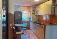 500 €, Apartament 3 camere