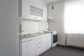 Apartament 3 camere de inchiriat CENTRUL CIVIC - Brasov anunturi imobiliare Brasov