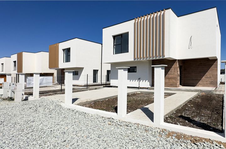 Vilă - 3 camere de vanzare LAZU - Constanta anunturi imobiliare Constanta