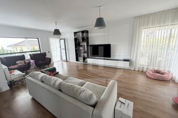 Vilă - 4 camere de vanzare DEZMIR - Cluj anunturi imobiliare Cluj