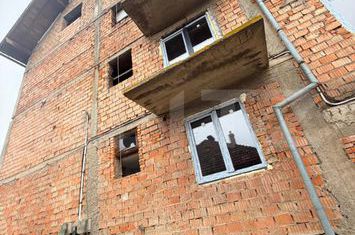 Apartament 3 camere de vanzare TRACTORU - Brasov anunturi imobiliare Brasov