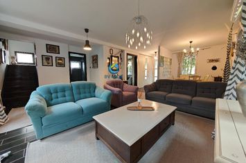 Vilă - 4 camere de inchiriat BARTOLOMEU - Brasov anunturi imobiliare Brasov