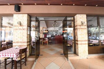 Pizzerie funcțională 170 mp în centrul Serres anunturi imobiliare Grecia