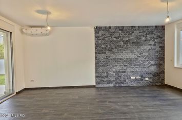 Dumbravita - British School - Vila 5 camere, 3 bai, garaj, lot 500 mp. anunturi imobiliare Timis