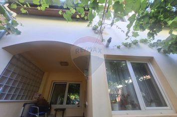 doua case de vanzare in aceeasi curte, în zona Sub Arini anunturi imobiliare Sibiu