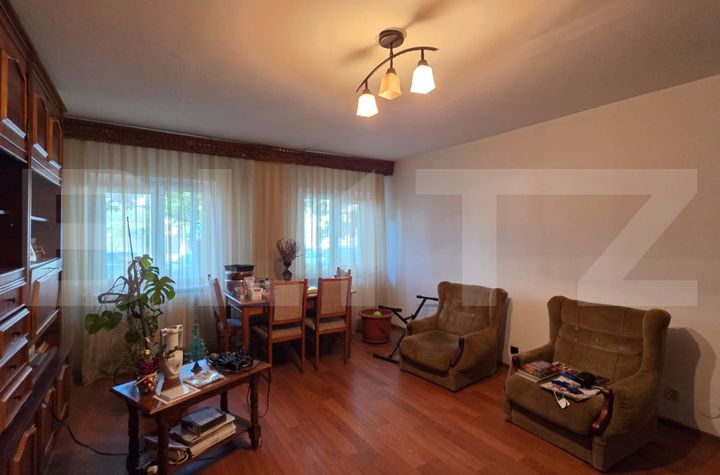 Apartament 4 camere de vanzare GEORGE ENESCU - Dolj anunturi imobiliare Dolj