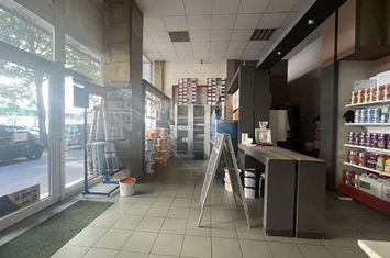 Spațiu comercial cu vitrina de 22 m | Inchiriere | Marasti anunturi imobiliare Cluj