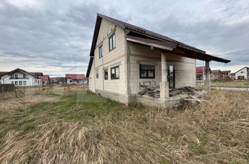 Vilă - 4 camere de vanzare BECLEAN - Bistrita-Nasaud anunturi imobiliare Bistrita-Nasaud
