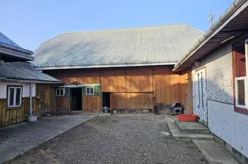 Casă - 4 camere de vanzare FRATAUTII VECHI - Suceava anunturi imobiliare Suceava