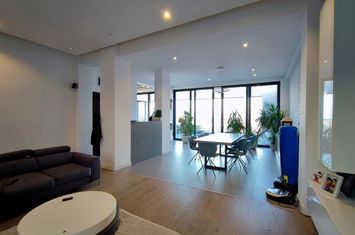 Apartament 4 camere de vanzare PALAZU MARE - Constanta anunturi imobiliare Constanta