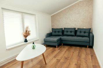 Apartament 3 camere,65mp, cartier 7 Noiembrie,1 parcare anunturi imobiliare Mures