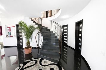 Vilă - 7 camere de vanzare CETATE - Alba anunturi imobiliare Alba