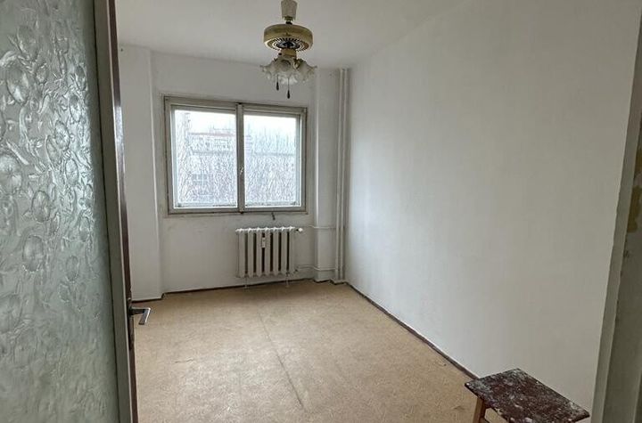 Apartament 3 camere de vanzare ALEXANDRU OBREGIA - Bucuresti anunturi imobiliare Bucuresti