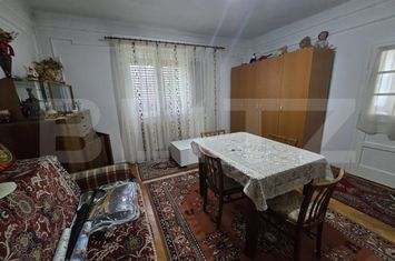 Vilă - 3 camere de vanzare IERNUT - Mures anunturi imobiliare Mures