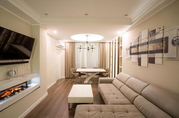 Apartament 3 camere de vanzare RADAUTI - Suceava anunturi imobiliare Suceava